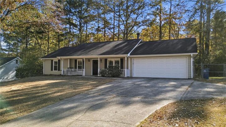 Property Photo: 127 Springbrook Drive GA 30011