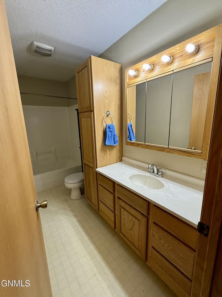 Property Photo: 115 15th Street N ND 58474