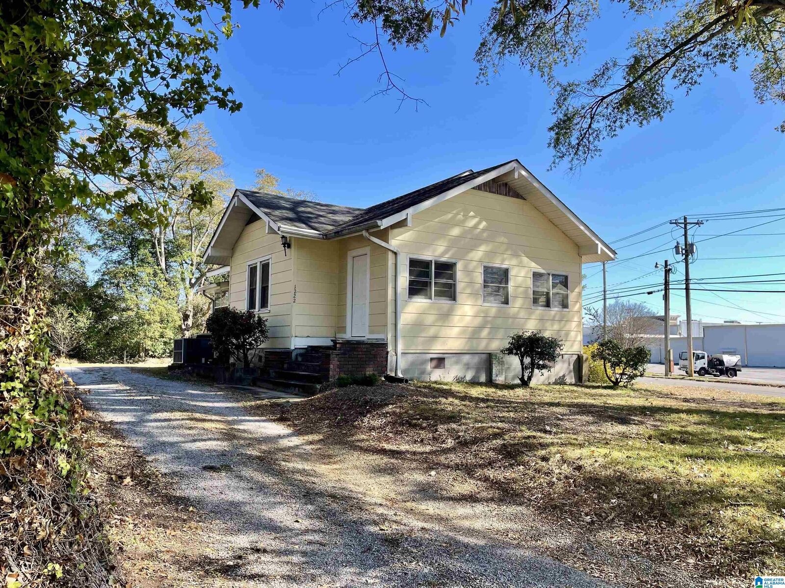 Property Photo:  1222 Broadway Avenue  AL 35055 