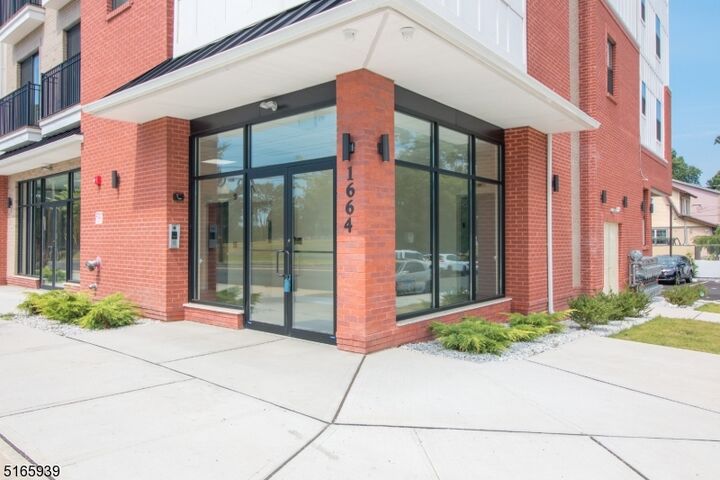 Property Photo:  1664 Stuyvesant Ave 306  NJ 07083 