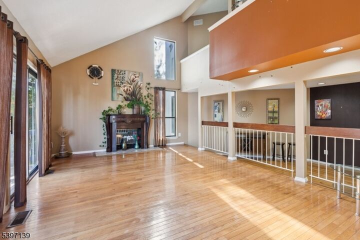 Property Photo: 32 Magnolia Ct NJ 08852