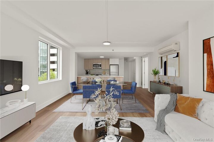 Ten Lyon Place 2L  White Plains NY 10601 photo