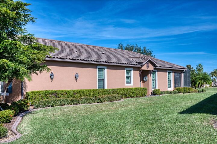 Property Photo: 10124 Saint Francis Terrace FL 34221