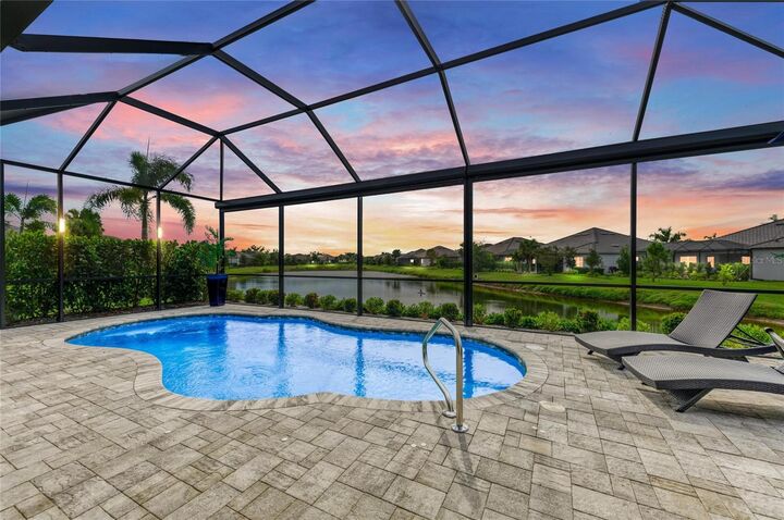 Property Photo: 7129 Ryedale Court FL 34241