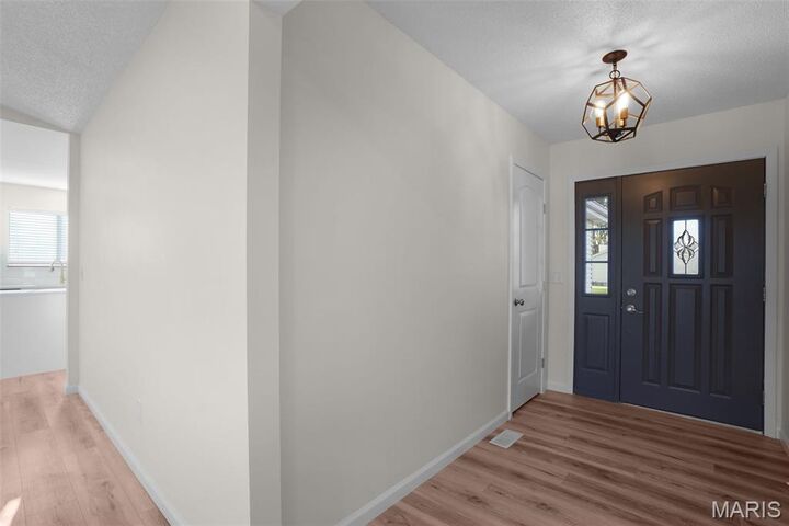 Property Photo: 801 Haversham Drive MO 63304