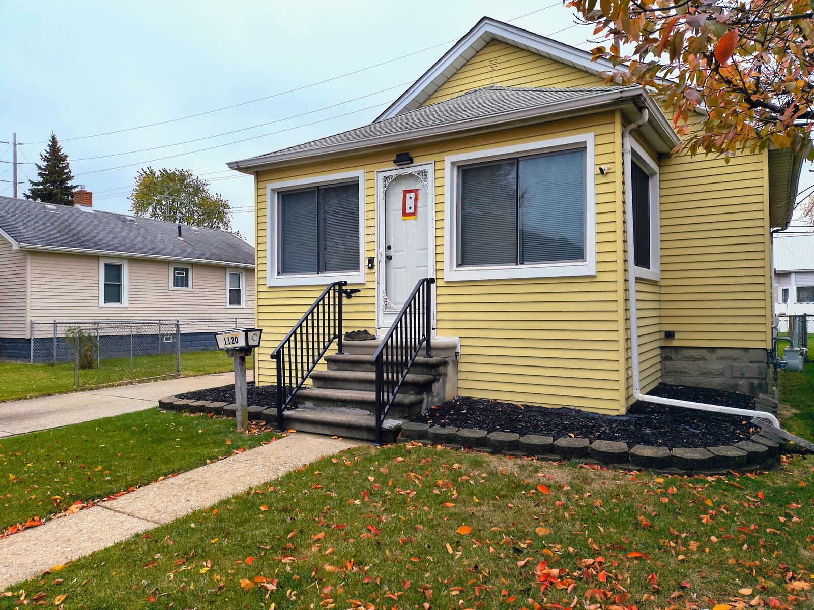 Property Photo: 1120 6th Street MI 48192