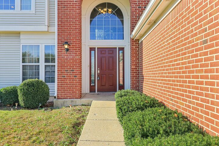 Property Photo: 8 Forsythia Court IL 60490