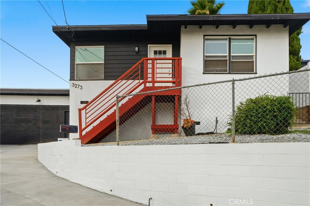 Property Photo:  3273 Story St  CA 90063 