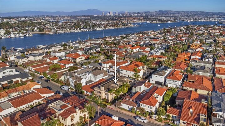 Property Photo:  200 Via Orvieto  CA 92663 