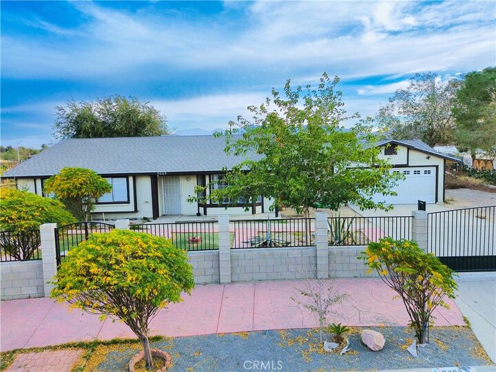 Property Photo:  9668 E Avenue R14  CA 93543 