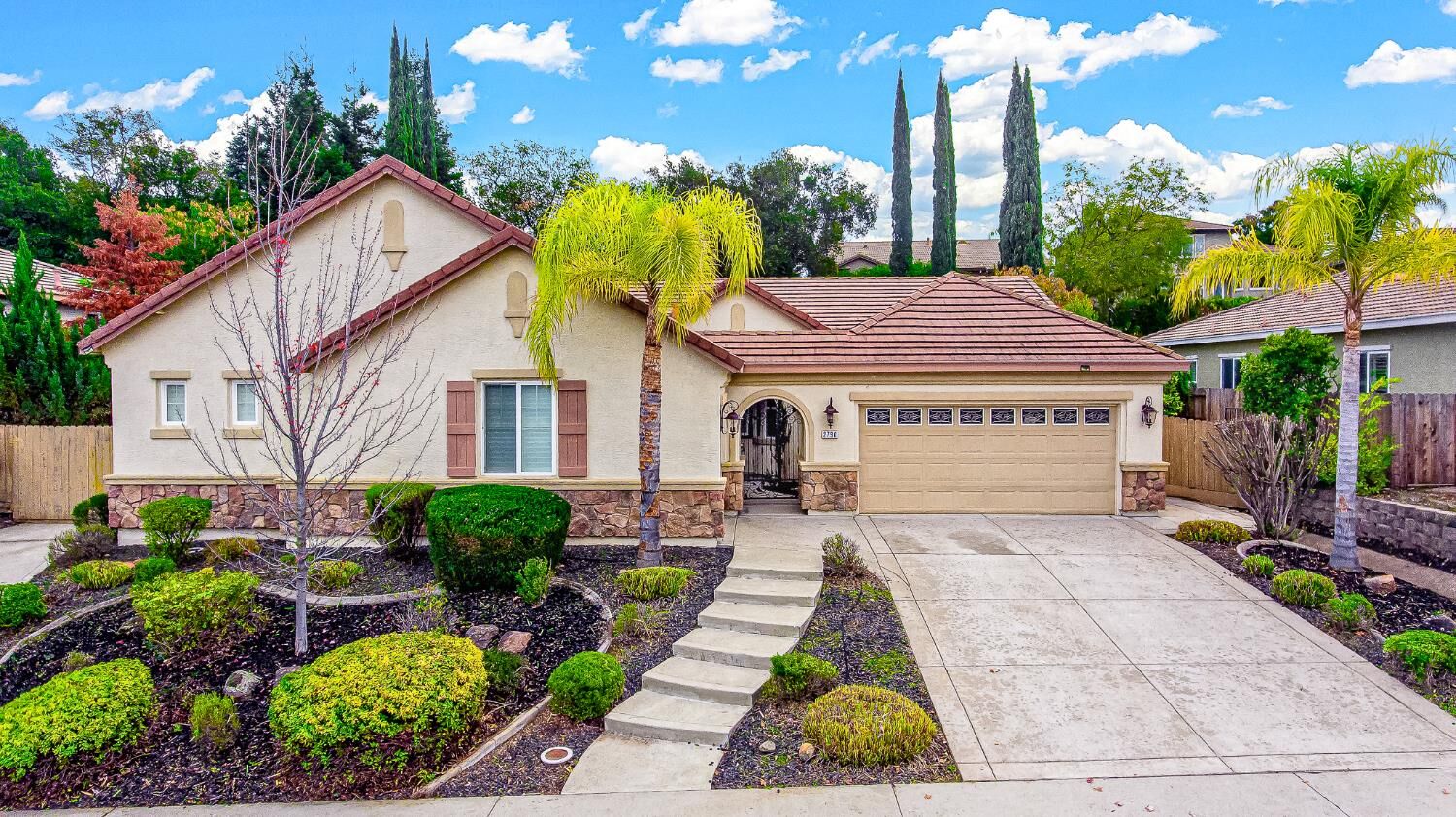 Property Photo:  2790 Milstead Way  CA 95661 