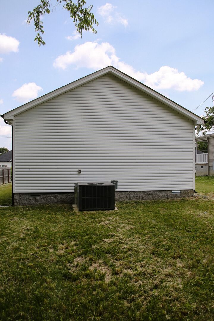 Property Photo: 1603 Mantlo St TN 37172