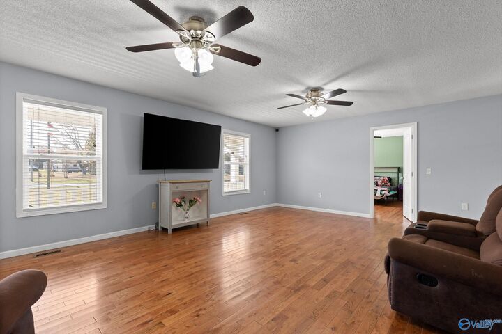 Property Photo:  2424 County Road 505  AL 35968 