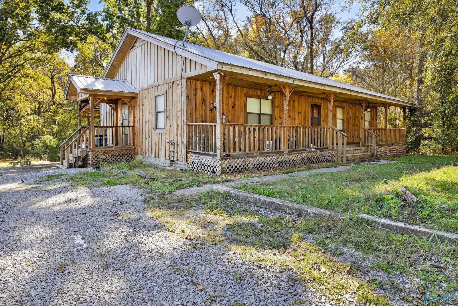 Property Photo: 9700 County Road 33 AL 35953