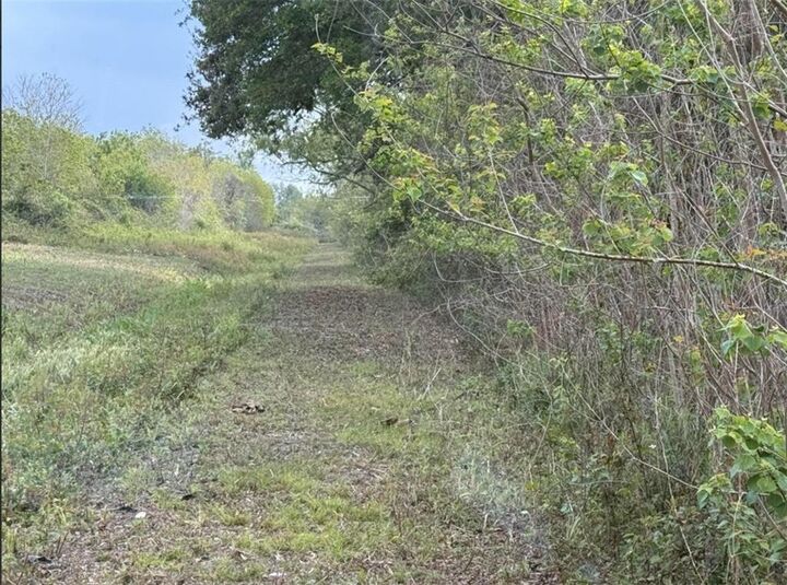 Property Photo:  147 Wilson Lane  LA 70040 