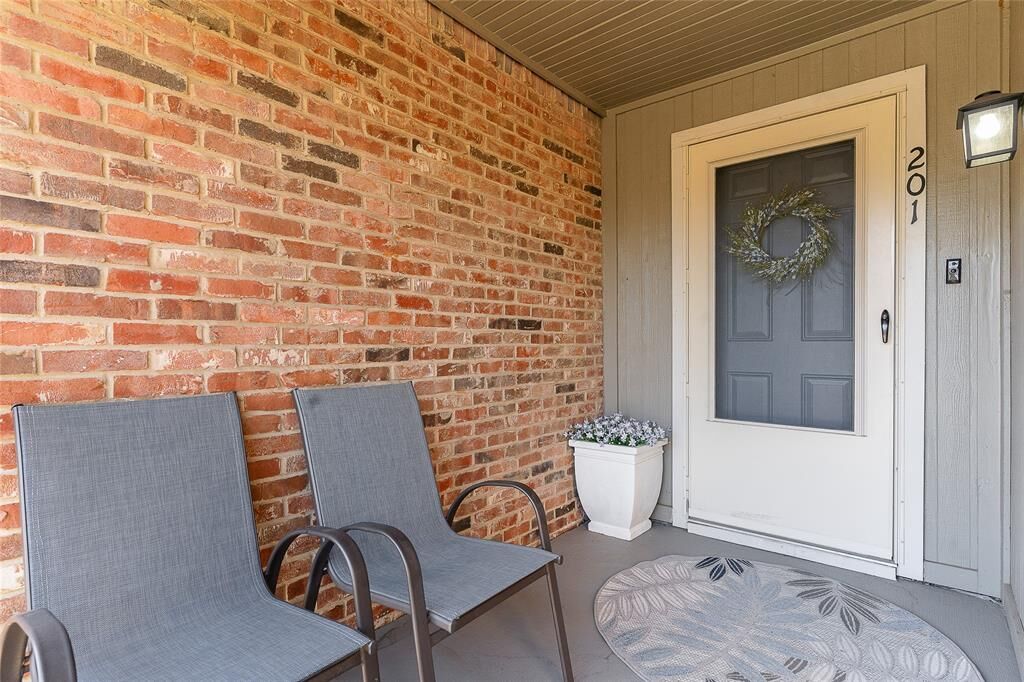 Property Photo:  2732 Copper Creek Drive 201  TX 76006 