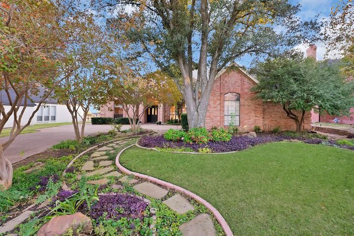 Photo de la propriété:  919 Riviera Drive  TX 76063 