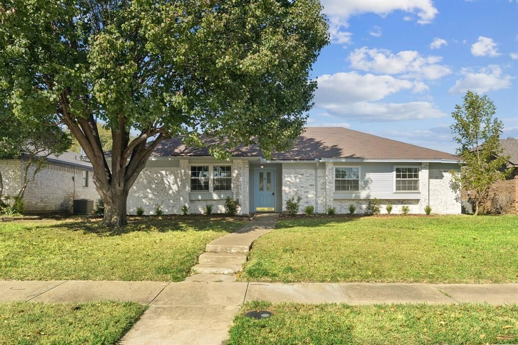 Property Photo: 1019 Pheasant Drive TX 75150