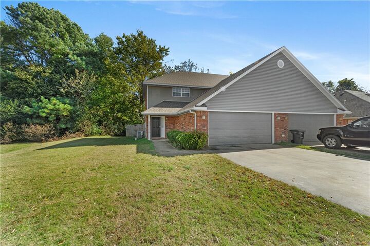 1630 Evening Shade Drive  Fayetteville AR 72703 photo