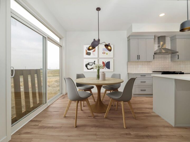 Property Photo:  4324 25 Avenue S  AB T1K 8K2 
