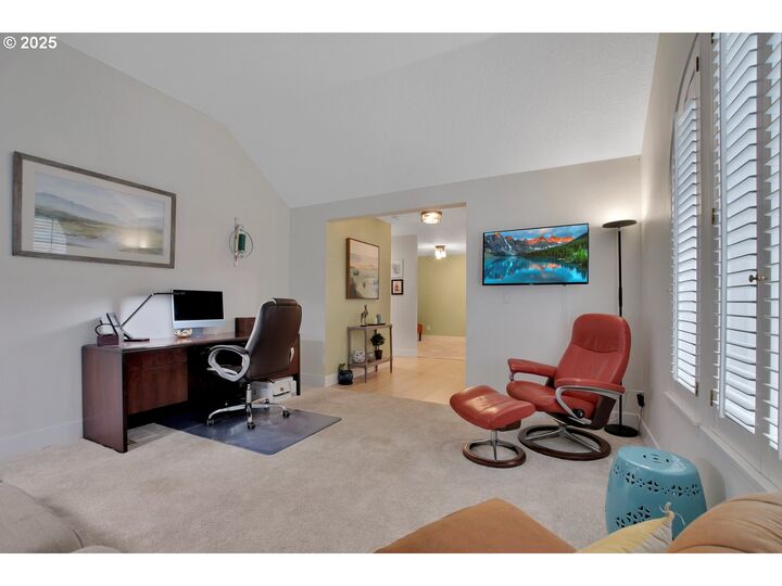 Property Photo: 28523 SW Cascade Loop OR 97070