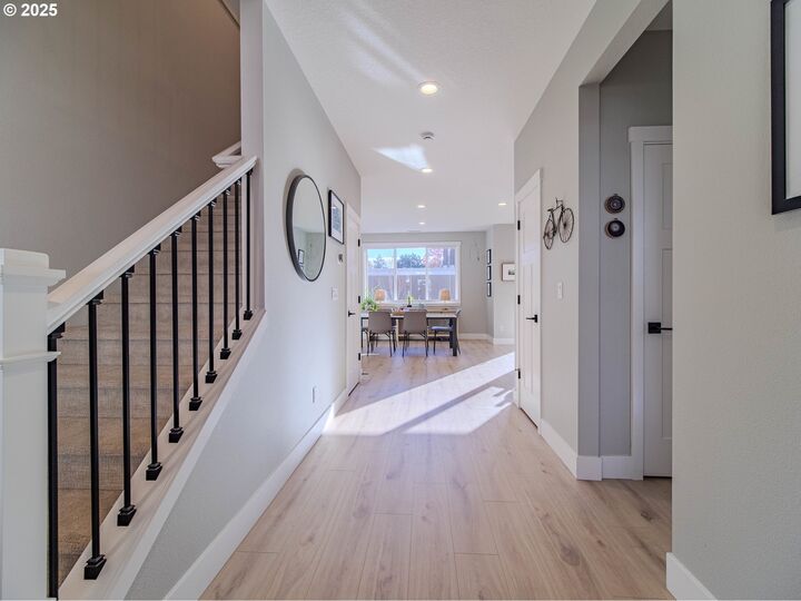 Property Photo:  8588 SW Summit Ct  OR 97225 