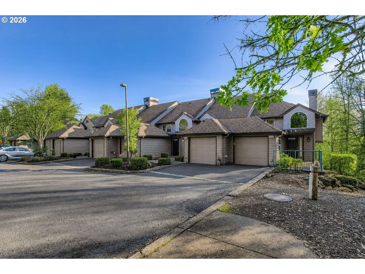 Property Photo:  3990 Carman Dr  OR 97035 