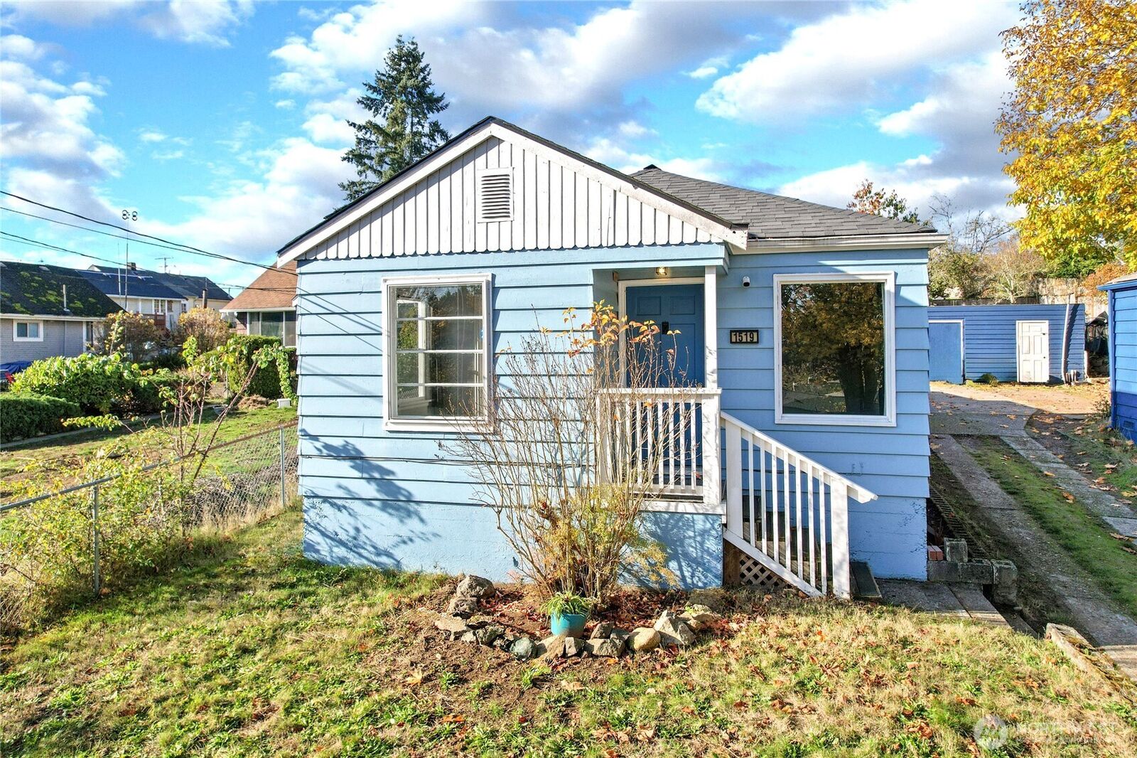 Property Photo:  1519 N Callow Avenue  WA 98312 