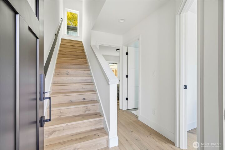 Property Photo:  7552  39th Avenue SW  WA 98126 