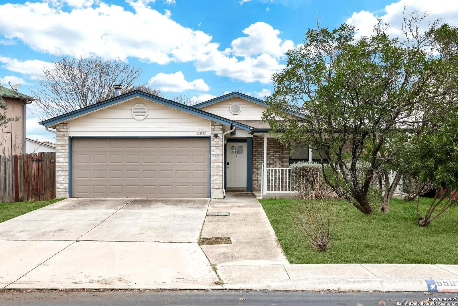 Property Photo: 8907 Athens TX 78251