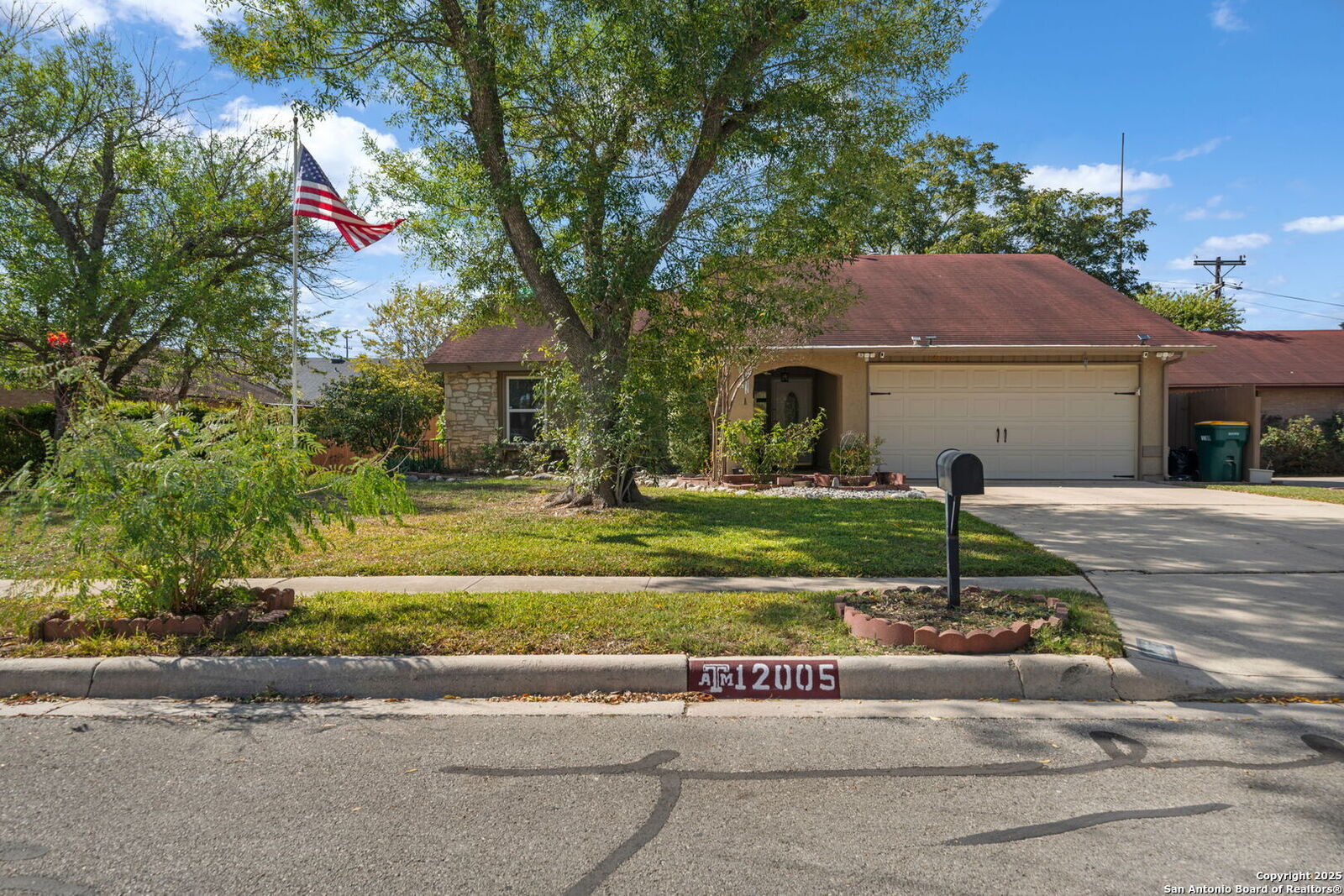 Property Photo: 12005 Smoking Oaks TX 78233