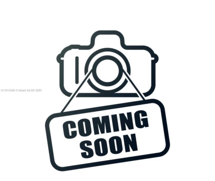 Property Photo: 10440 SW 110th St FL 33176