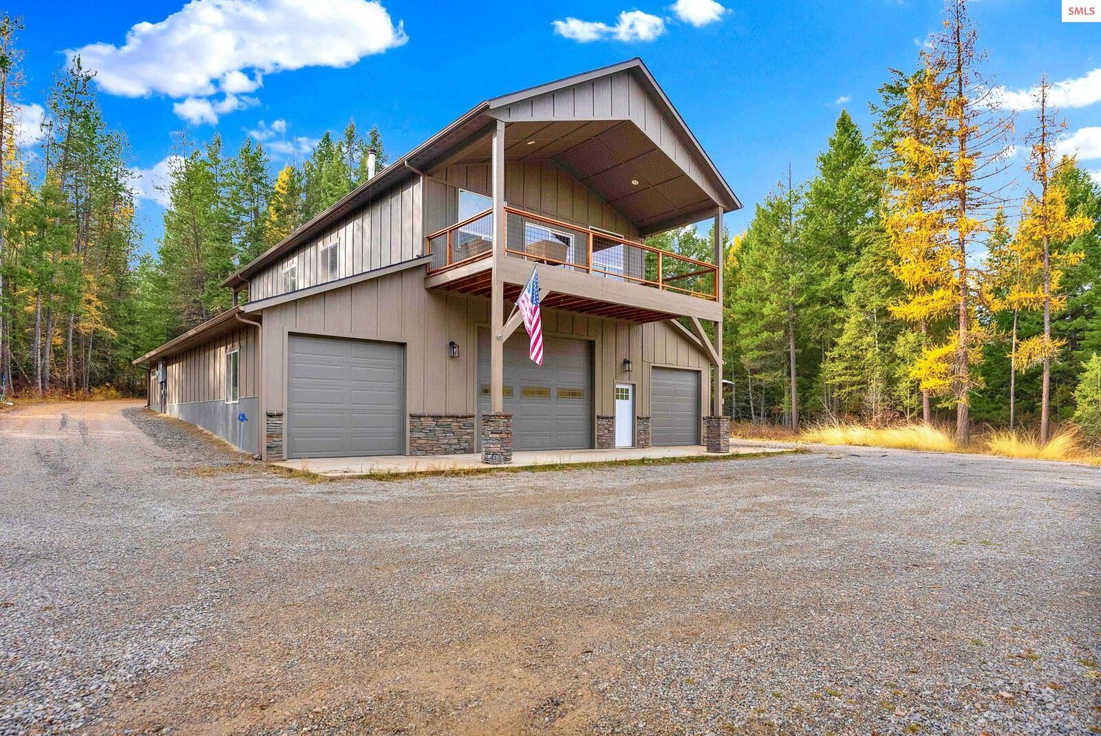 Property Photo:  42 Seneacquoteen Dr  ID 83856 