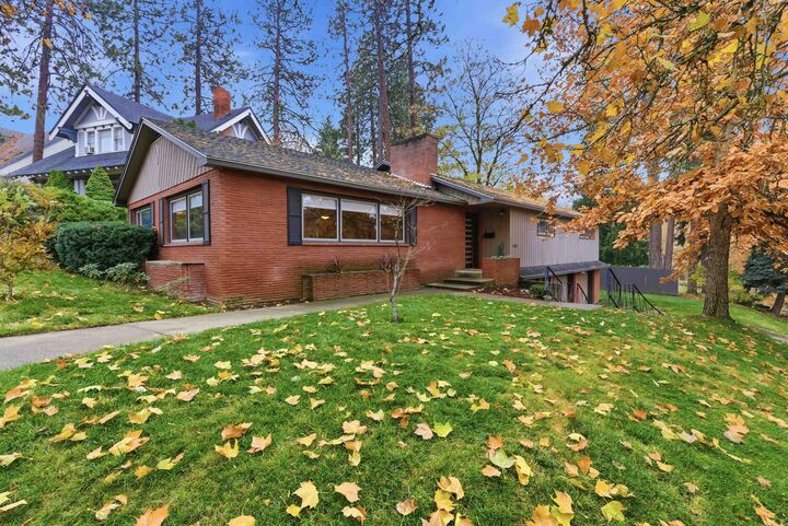 Property Photo:  1907 S Oneida Pl  WA 99203 