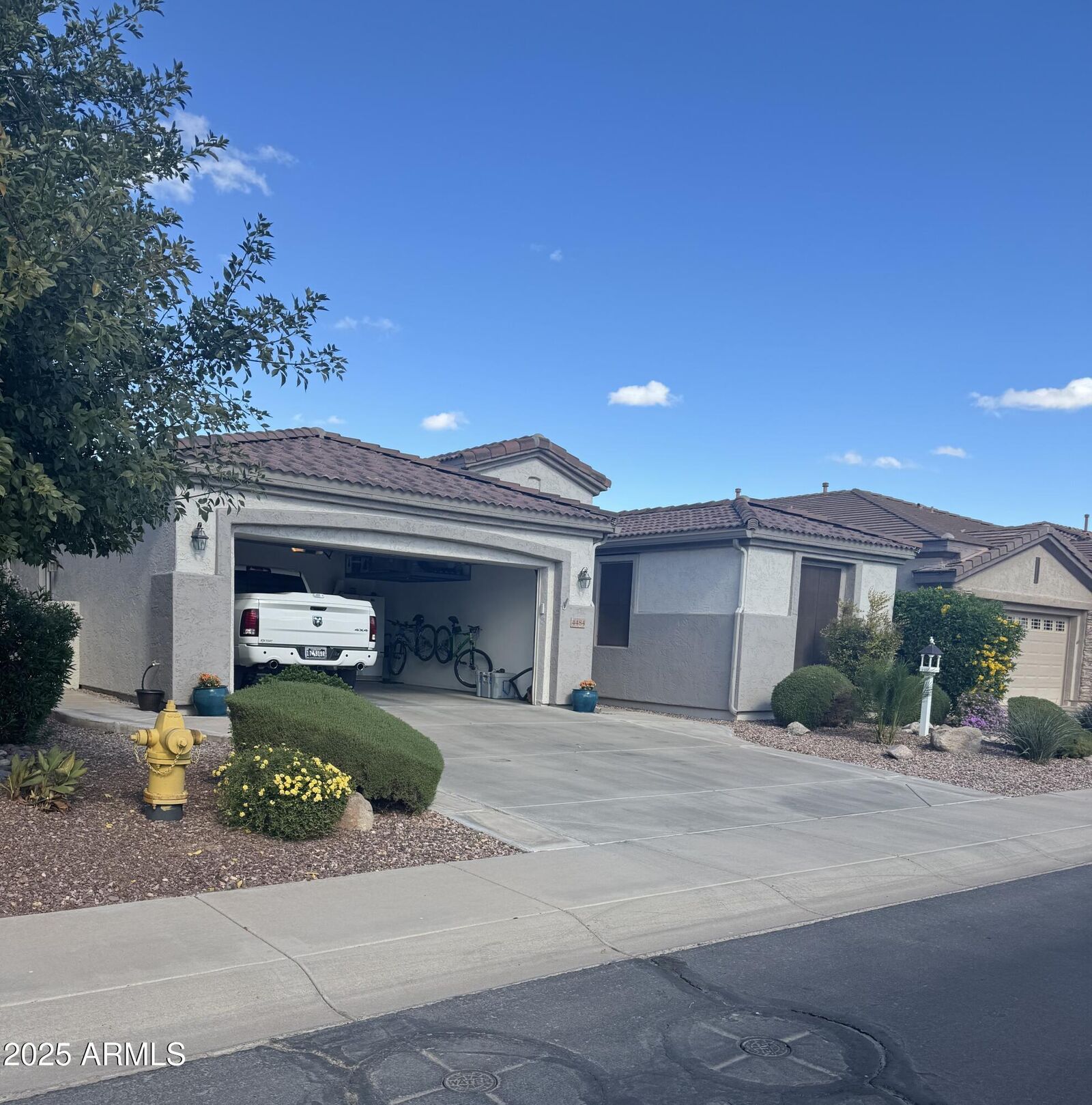 Property Photo: 4484 E Sourwood Drive AZ 85298