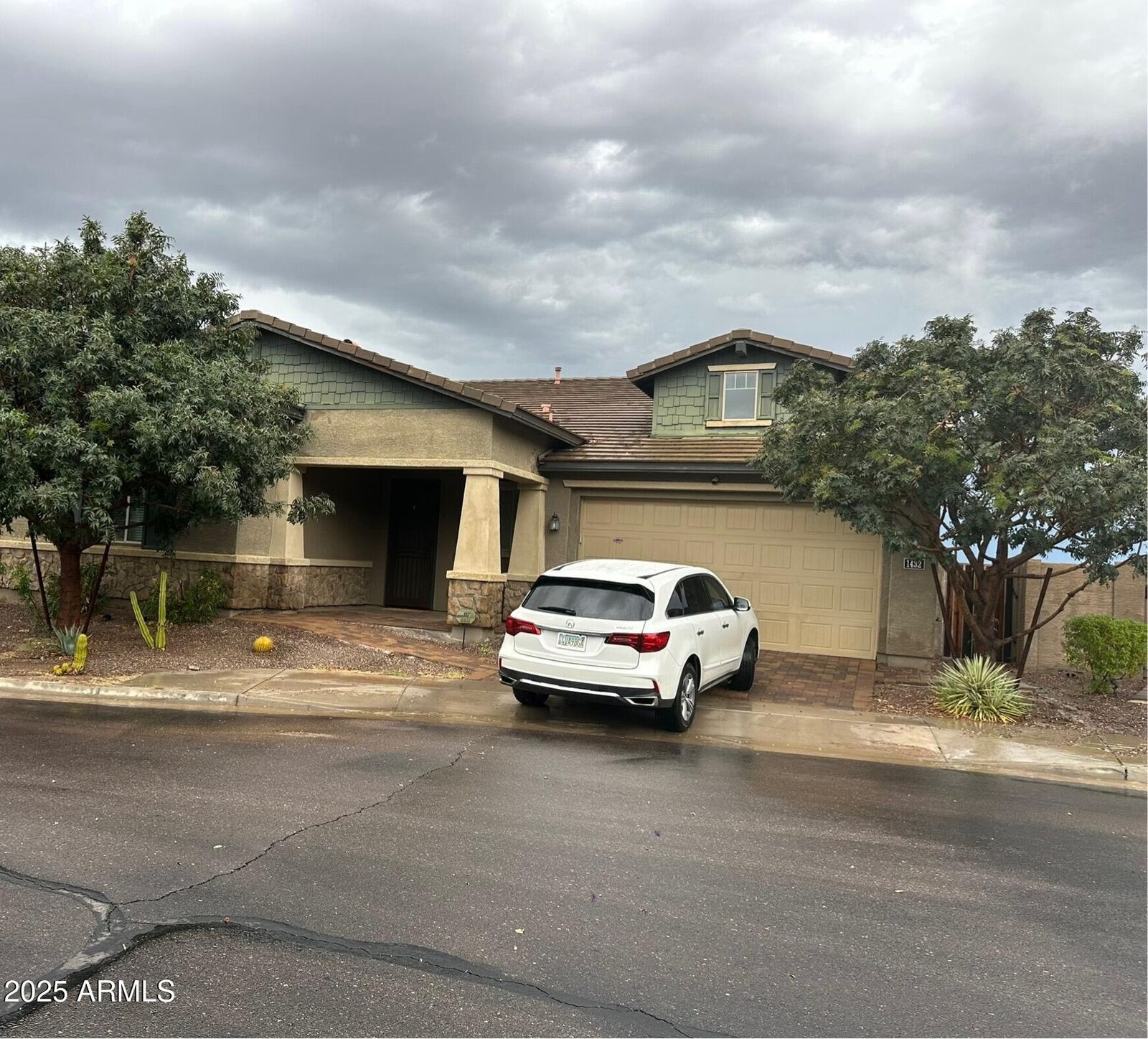 Property Photo: 1432 E Pedro Road AZ 85042