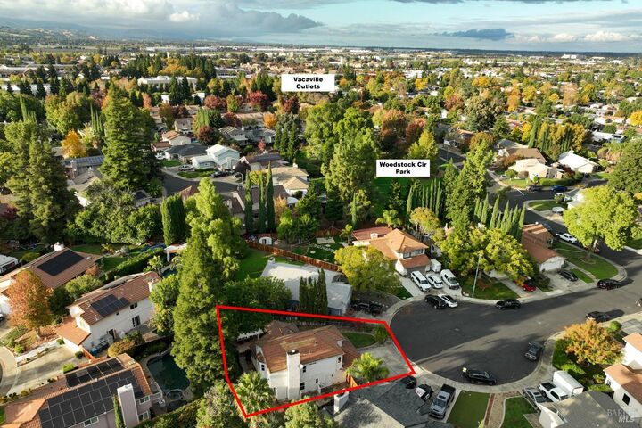 Property Photo: 224 Rosita Court CA 95687