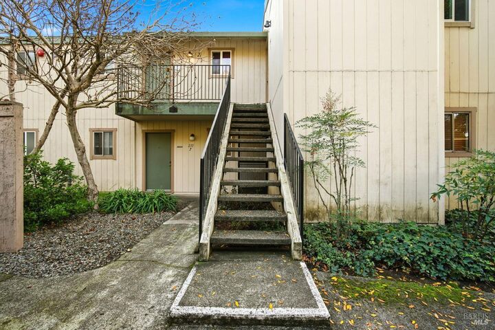 Property Photo: 211 Stony Point Road I CA 95401