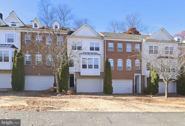 Property Photo: 604 Tailgate MD 20785