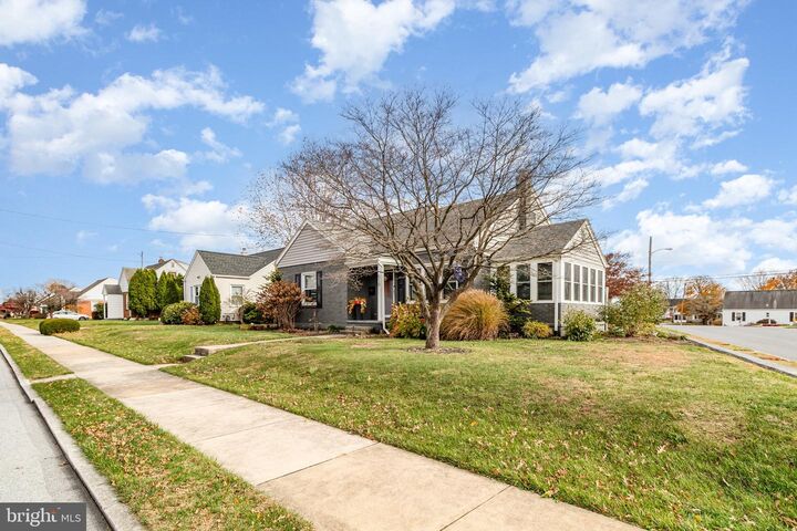 Property Photo:  510 W Maple Street  PA 17078 