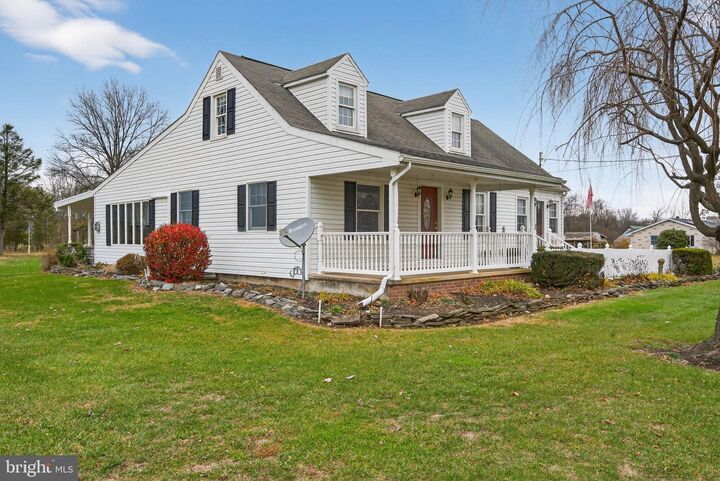 Property Photo: 3015 W Canal Road PA 17315