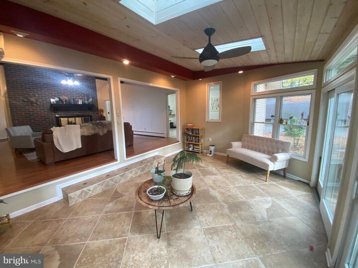 Property Photo: 117 W Adams Street DE 19947