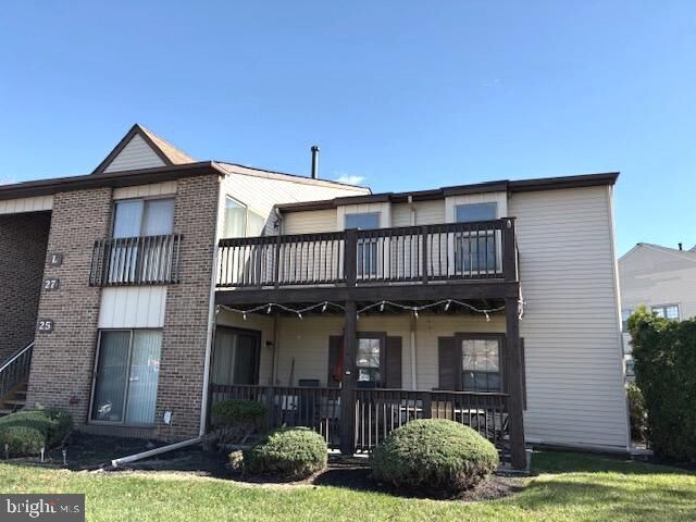 Property Photo:  27 Pickwick Place  NJ 08080 