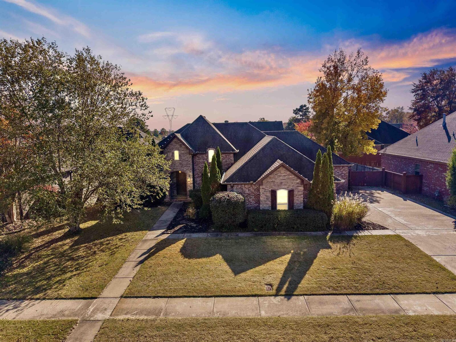 Property Photo:  5115 Round Rock Drive  AR 72034-7780 