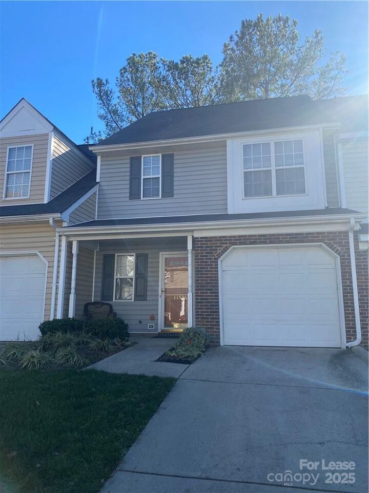 Property Photo: 11536 Delores Ferguson Lane NC 28277