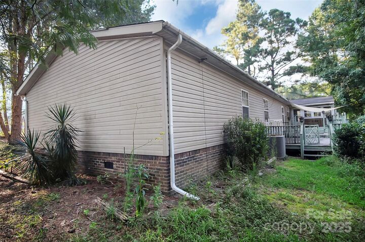 Property Photo: 122 Cicero Lane NC 28090