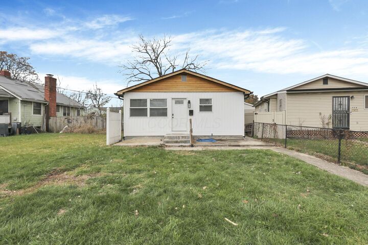 Property Photo: 431 Johnson Street OH 43203