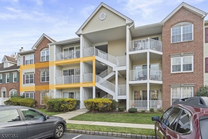 Property Photo:  511 Red Crest Ln  NJ 08876 