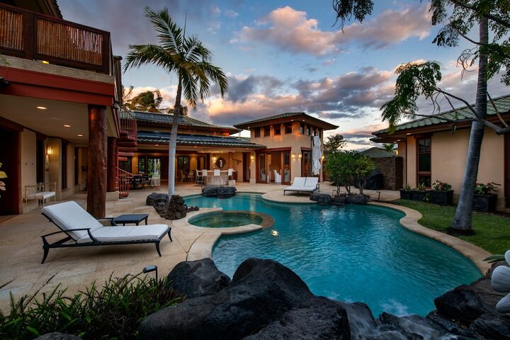 Property Photo: 68-108 Pukaua Pl HI 96743