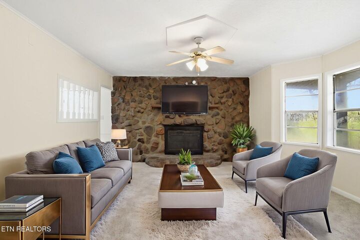 Property Photo: 3889 Quarry Rd TN 37777